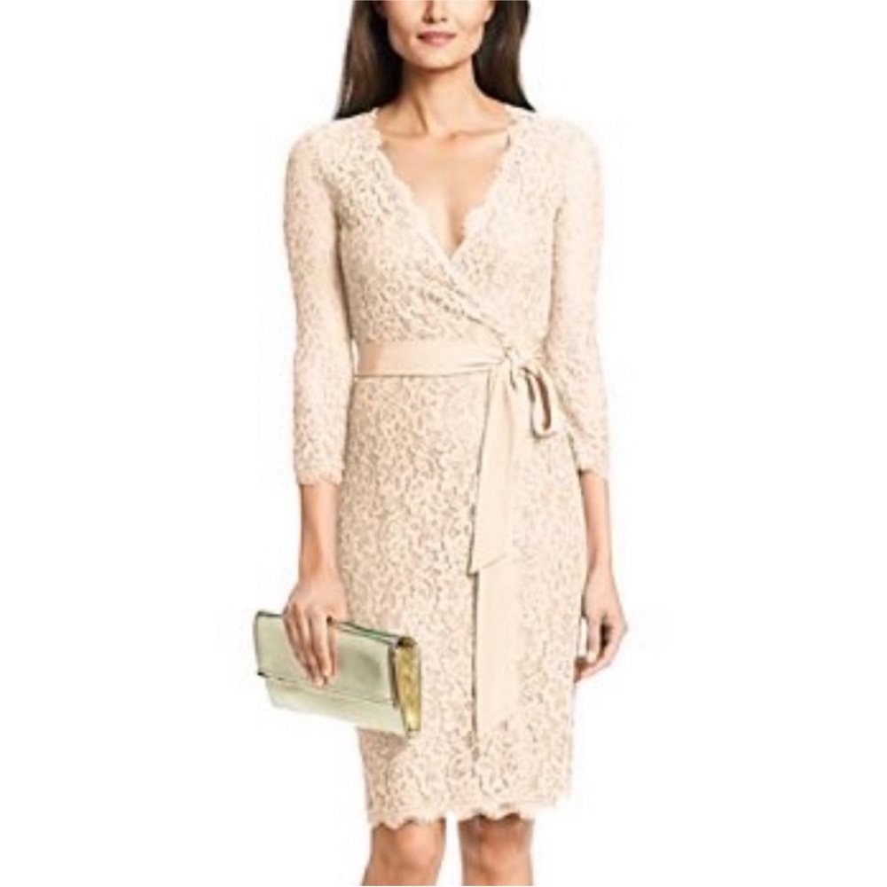 NWT Diane Von Furstenberg Julianna Dress 3/4 Sleeve Lace Wrap Dress Blush Size 2